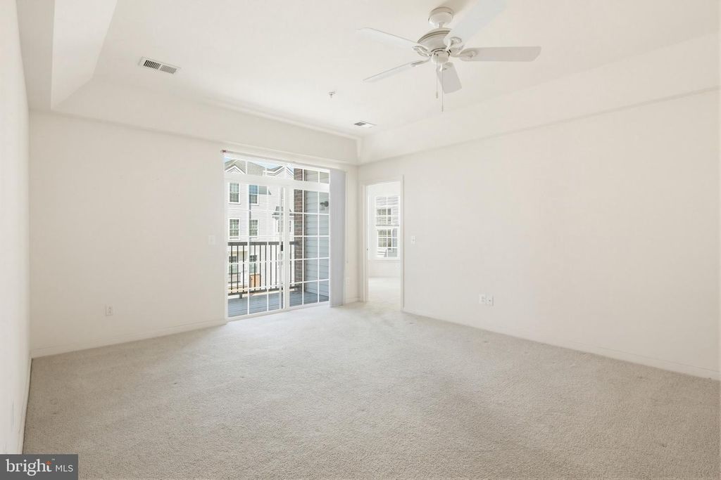 Image 27 of property listing at 8901 BRAUERTON RD #301, Ellicott City, MD 21043