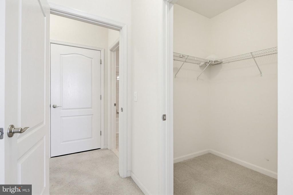 Image 30 of property listing at 8901 BRAUERTON RD #301, Ellicott City, MD 21043