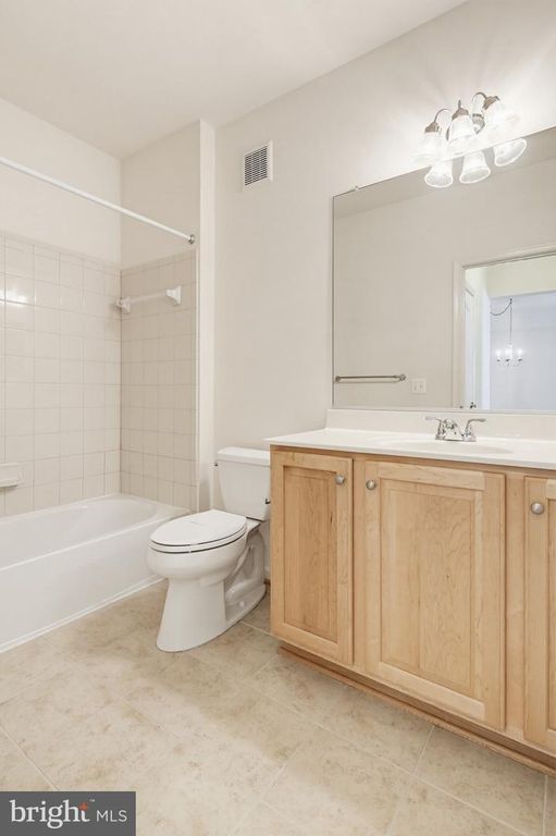 Image 33 of property listing at 8901 BRAUERTON RD #301, Ellicott City, MD 21043