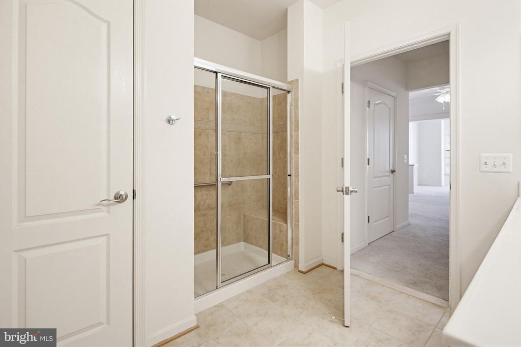 Image 41 of property listing at 8901 BRAUERTON RD #301, Ellicott City, MD 21043