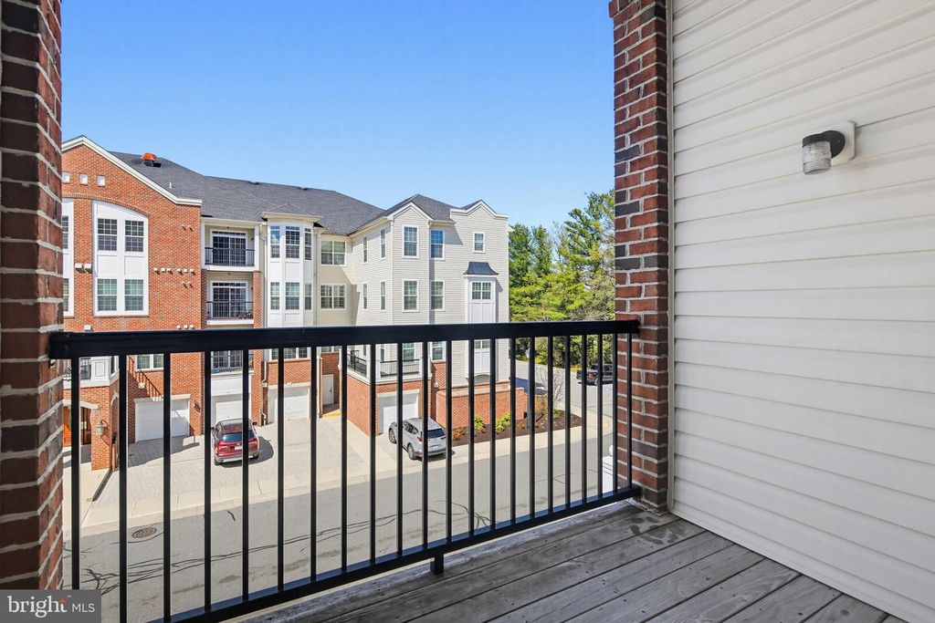Image 44 of property listing at 8901 BRAUERTON RD #301, Ellicott City, MD 21043