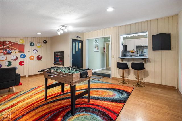 60 Cherokee Road, Cherokee Village, AR 72529