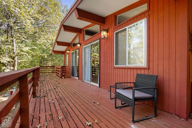 60 Cherokee Road, Cherokee Village, AR 72529