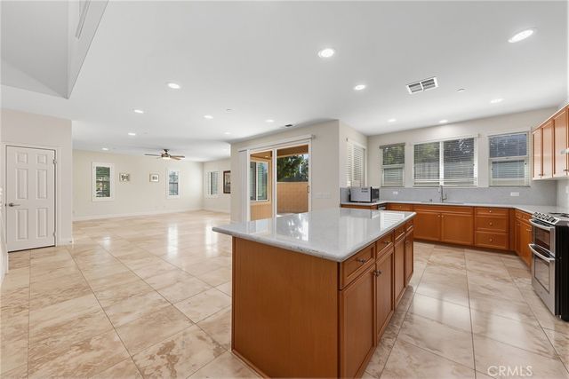 7271 Enclave dr, Eastvale, CA 92880