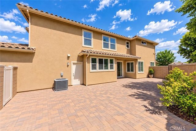 7271 Enclave dr, Eastvale, CA 92880