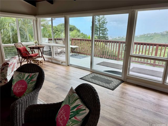 2164 Halekoa Drive, Honolulu, HI 96821