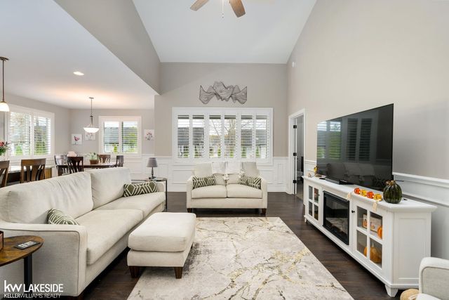 30009 Quincy Street, Chesterfield Twp, MI 48051