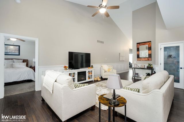 30009 Quincy Street, Chesterfield Twp, MI 48051