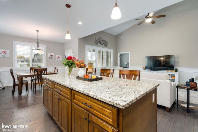 30009 Quincy Street, Chesterfield Twp, MI 48051