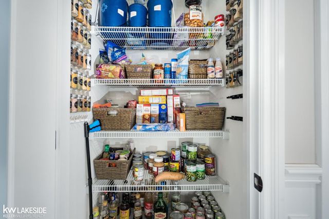 30009 Quincy Street, Chesterfield Twp, MI 48051