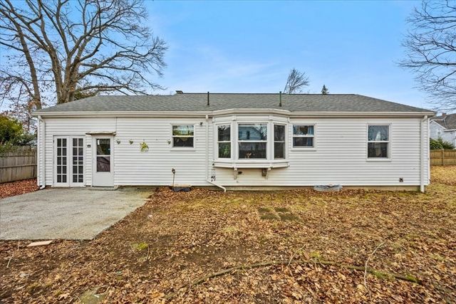 51 Linnea Ave, Brockton, MA 02301