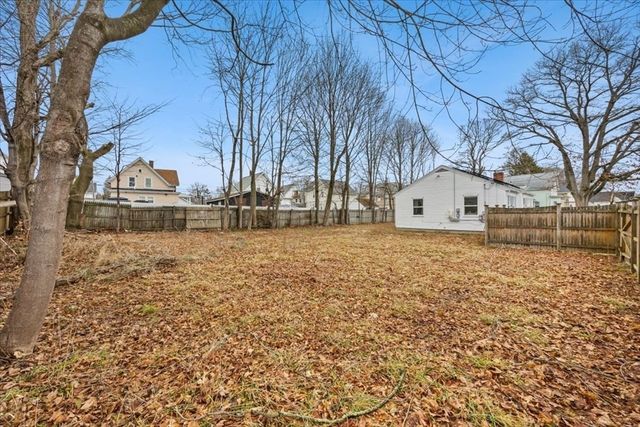 51 Linnea Ave, Brockton, MA 02301