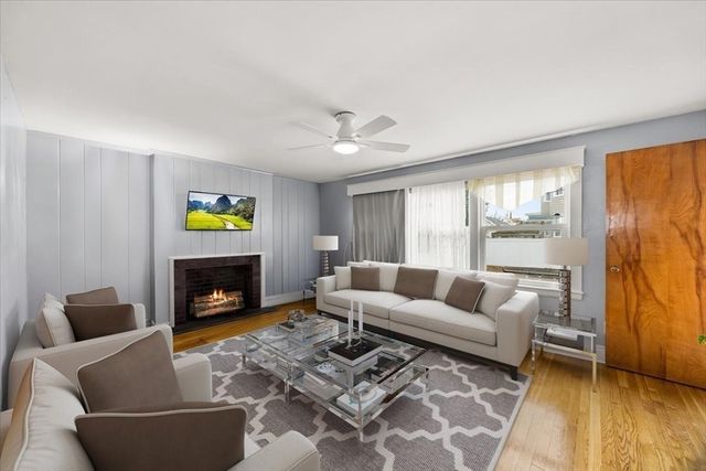 51 Linnea Ave, Brockton, MA 02301