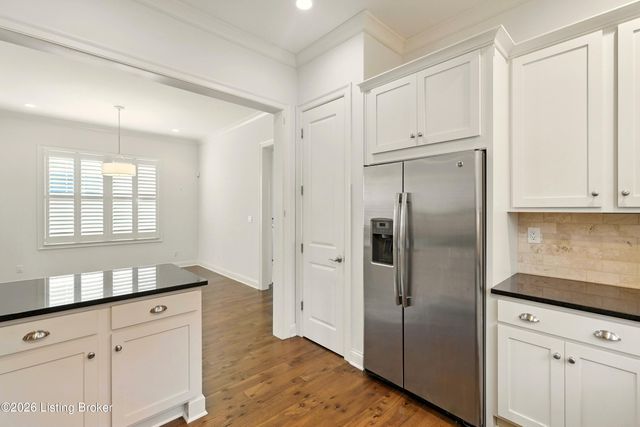 8707 Featherbell Blvd, Prospect, KY 40059