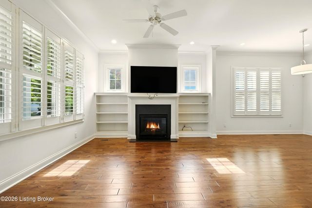 8707 Featherbell Blvd, Prospect, KY 40059
