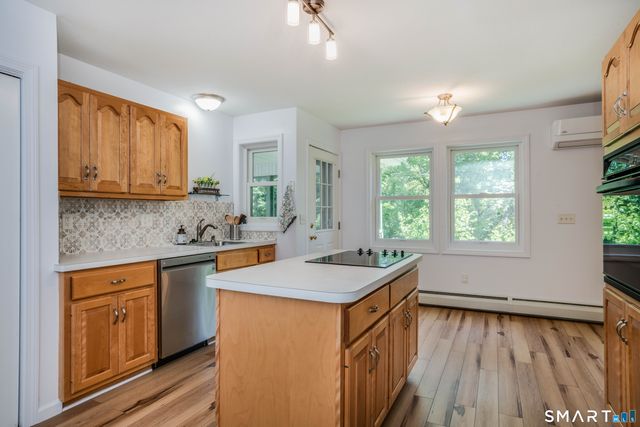 10 Scherer Lane, Windsor, CT 06095