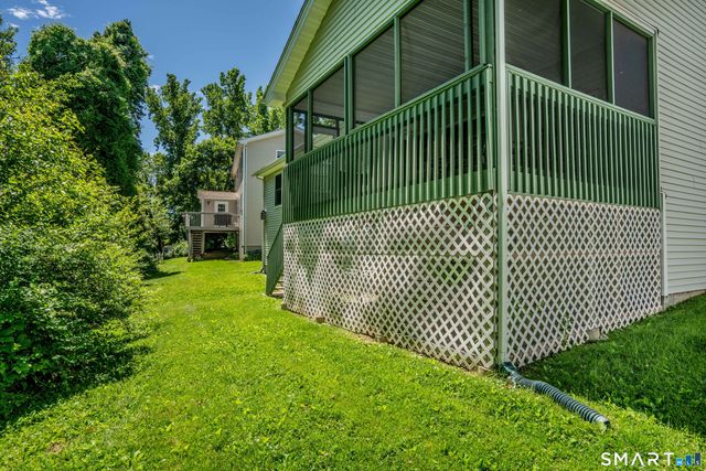 10 Scherer Lane, Windsor, CT 06095