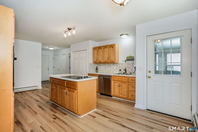 10 Scherer Lane, Windsor, CT 06095