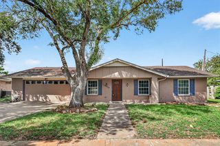 11129 Mulholland Dr, Corpus Christi, TX 78410