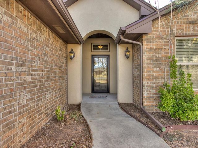 8304 NW 141st Circle, Oklahoma City, OK 73142