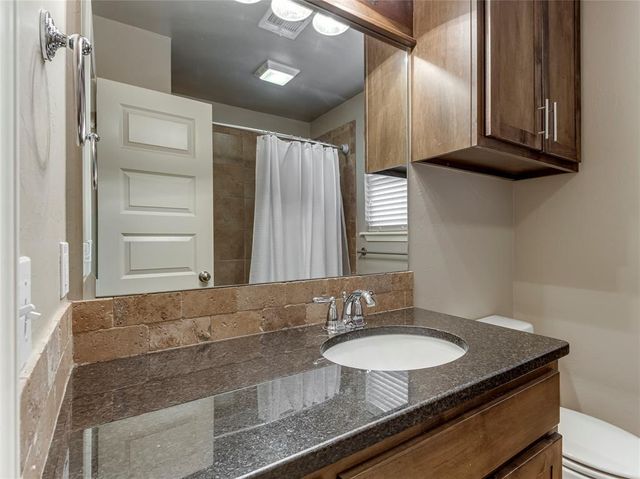 8304 NW 141st Circle, Oklahoma City, OK 73142