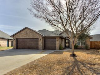 8304 NW 141st Circle, Oklahoma City, OK 73142
