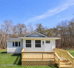 13 Pittenger Pond Road, Freehold, NJ 07728