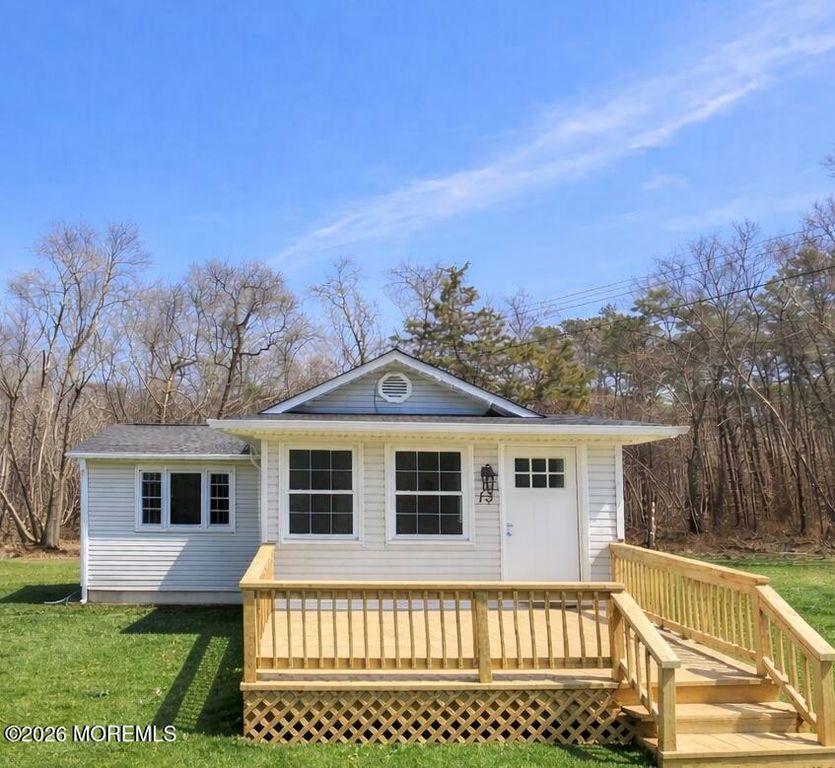 13 Pittenger Pond Road, Freehold, NJ 07728