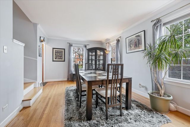 424 S Home Avenue, Park Ridge, IL 60068