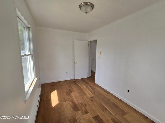 330 Elizabeth Avenue, Toms River, NJ 08753