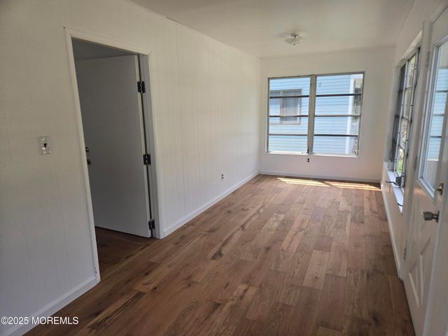 330 Elizabeth Avenue, Toms River, NJ 08753