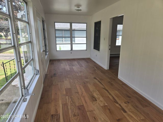 330 Elizabeth Avenue, Toms River, NJ 08753