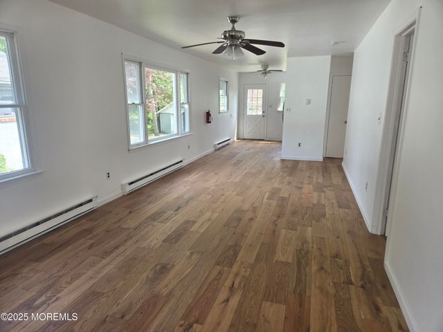 330 Elizabeth Avenue, Toms River, NJ 08753