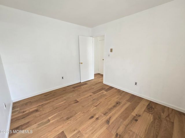 330 Elizabeth Avenue, Toms River, NJ 08753