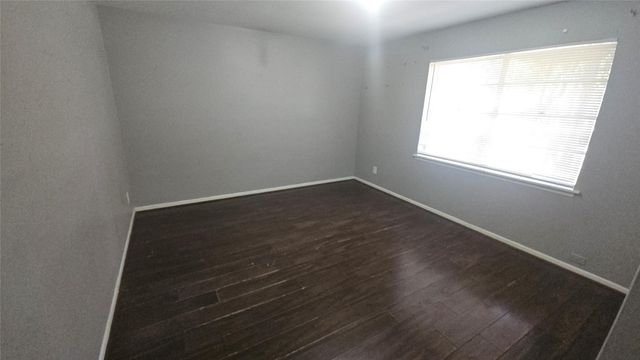 1621 Crestmont Drive, Stafford, TX 77477