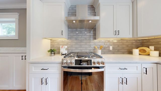 15 Park Street B, North Reading, MA 01864
