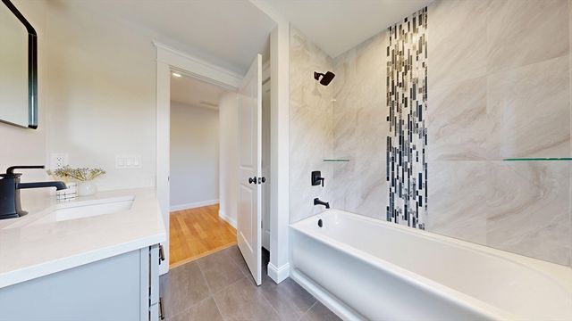 15 Park Street B, North Reading, MA 01864
