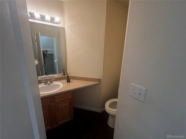16901 E Warren Place B, Aurora, CO 80013
