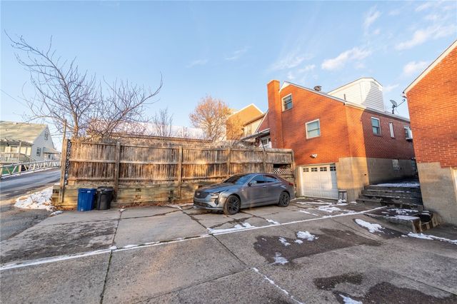 510 Augusta St, Mt Washington, PA 15211