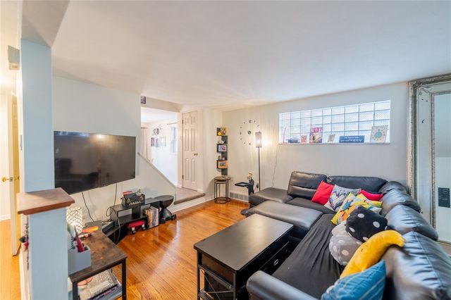 510 Augusta St, Mt Washington, PA 15211