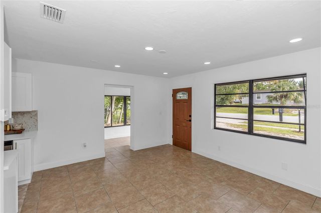 646 N WELLINGTON DRIVE, Deltona, FL 32725