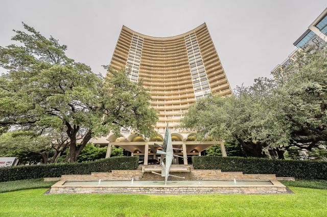 6211 W Northwest Highway 2801, Dallas, TX 75225