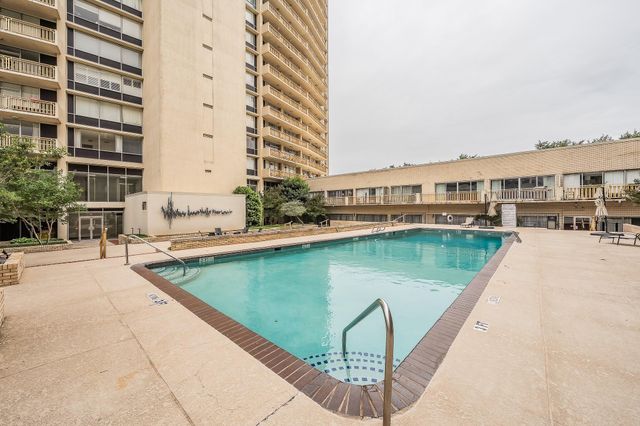 6211 W Northwest Highway 2801, Dallas, TX 75225