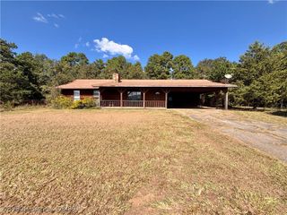 922 S Pine Street, Hartford, AR 72938