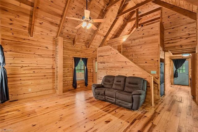 2171 Johnsontown Road, Thomasville, NC 27360