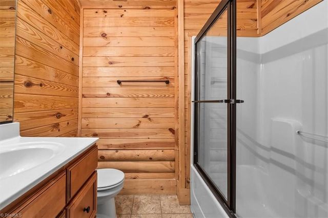 2171 Johnsontown Road, Thomasville, NC 27360