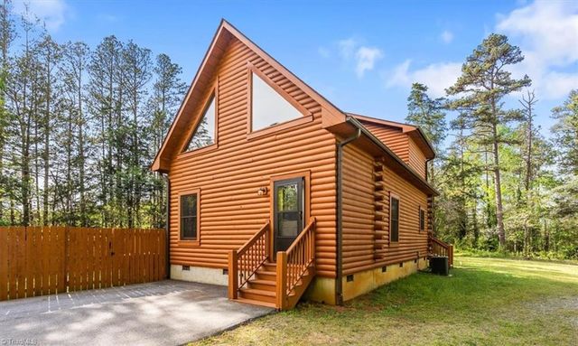 2171 Johnsontown Road, Thomasville, NC 27360