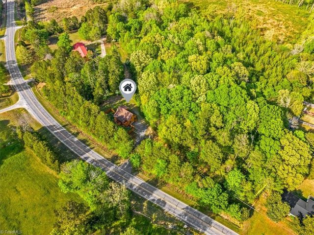 2171 Johnsontown Road, Thomasville, NC 27360