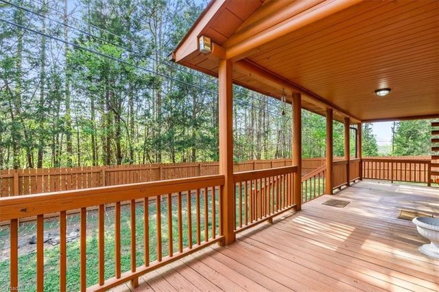 2171 Johnsontown Road, Thomasville, NC 27360