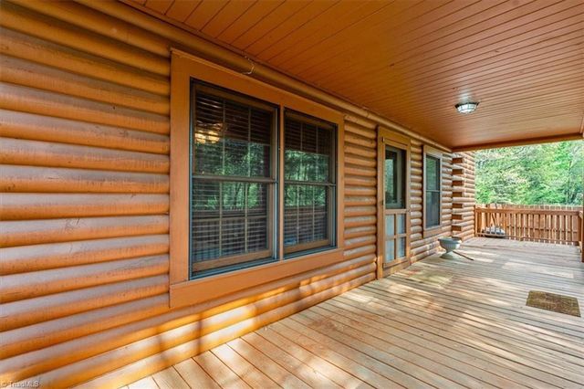 2171 Johnsontown Road, Thomasville, NC 27360